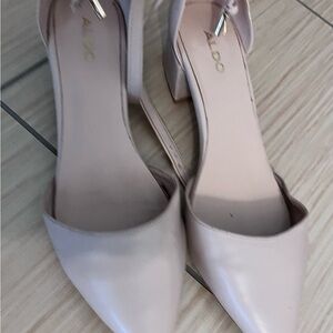Aldo light pink 8.5